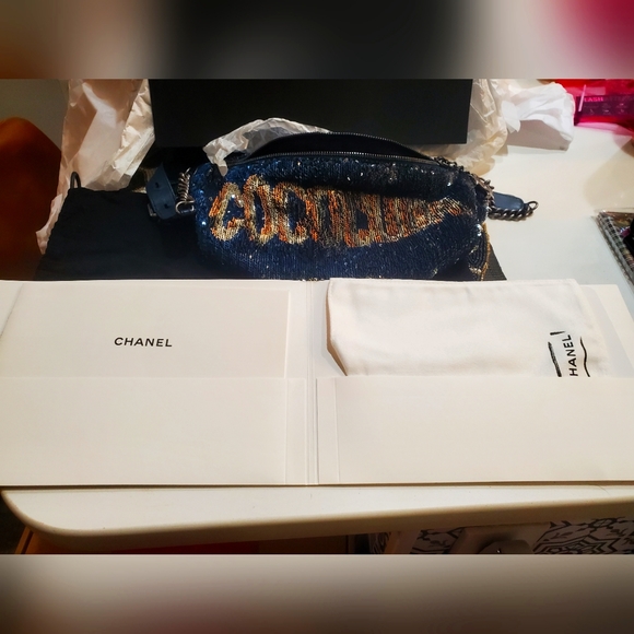 **SOLD** Chanel Coco Cuba Waist Bag Sequins and Quilted Lambskin Blue - Picture 7 of 12